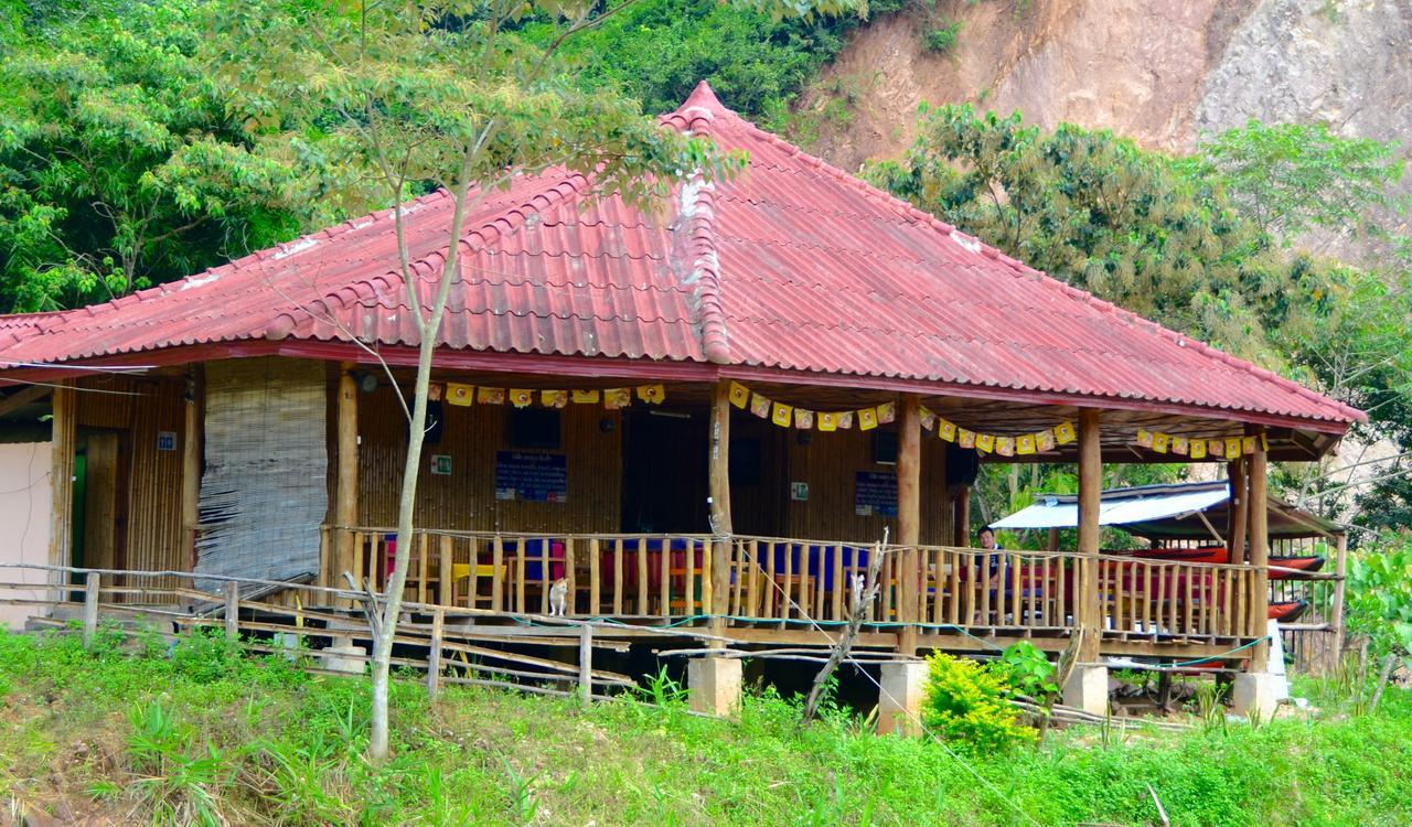 Chomdoy Bungalow & Restaurant Luang Namtha Exteriör bild
